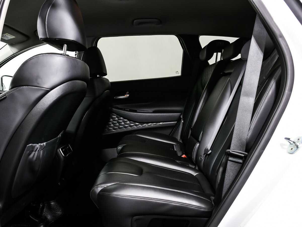 Hyundai Santa Fe с пробегом — 2020 год. Фото: #12
