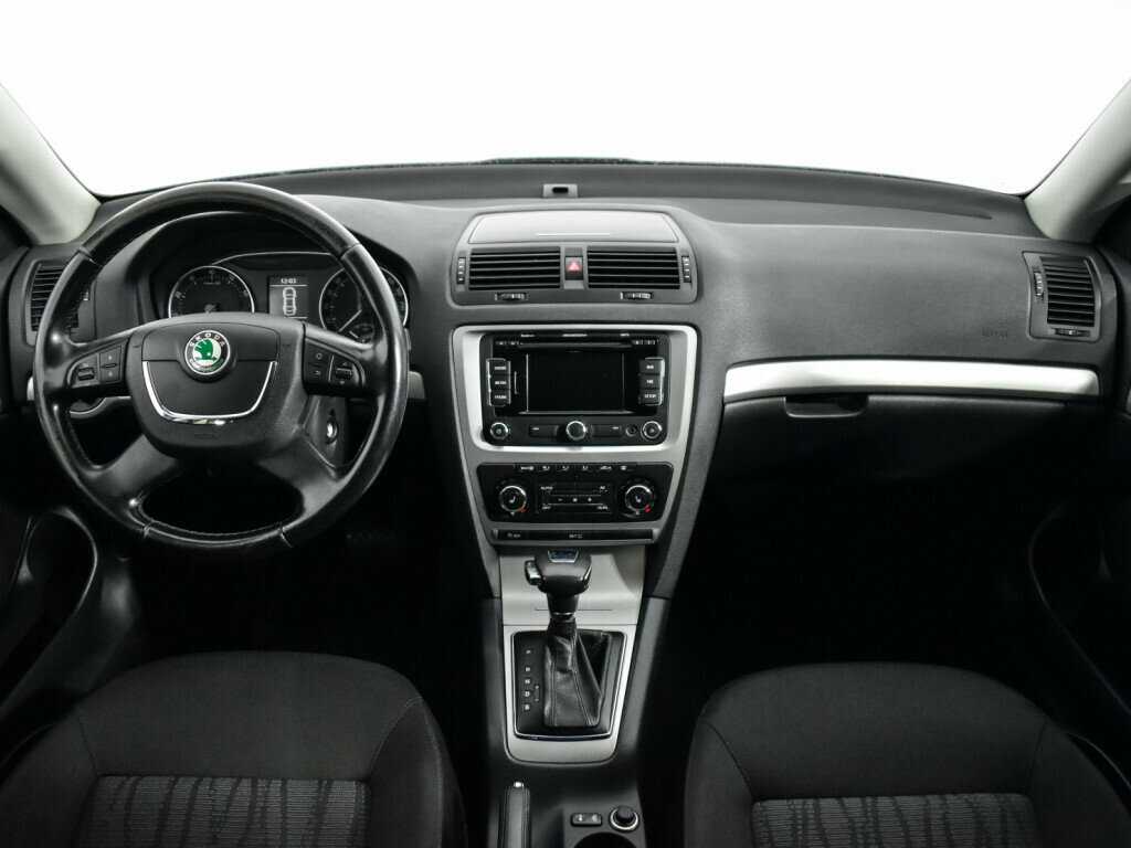 Skoda Octavia с пробегом — 2013 год. Фото: #10
