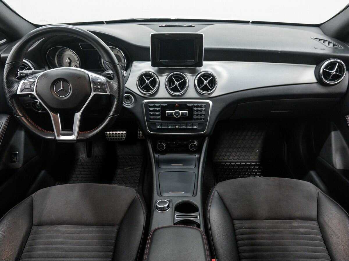 Mercedes-Benz CLA с пробегом — 2014 год. Фото: #10