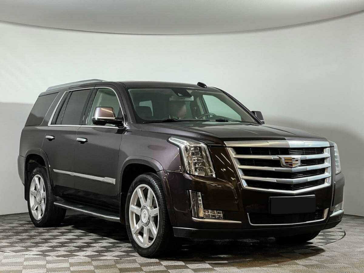 Cadillac Escalade с пробегом — 2016 год. Фото: #2