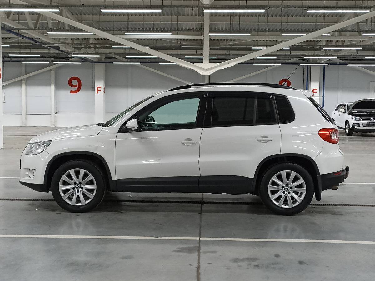 Volkswagen Tiguan с пробегом — 2010 год. Фото: #7