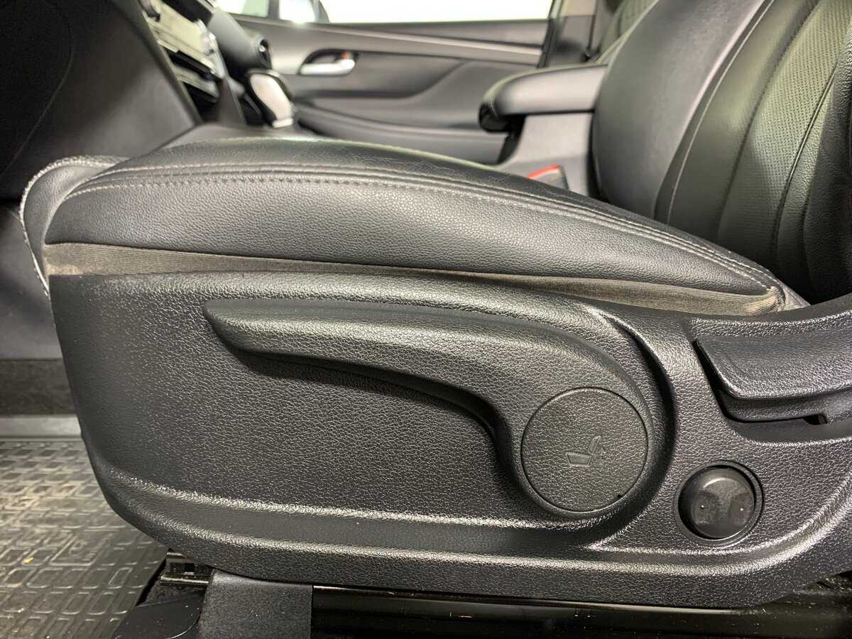 Hyundai Santa Fe с пробегом — 2019 год. Фото: #14
