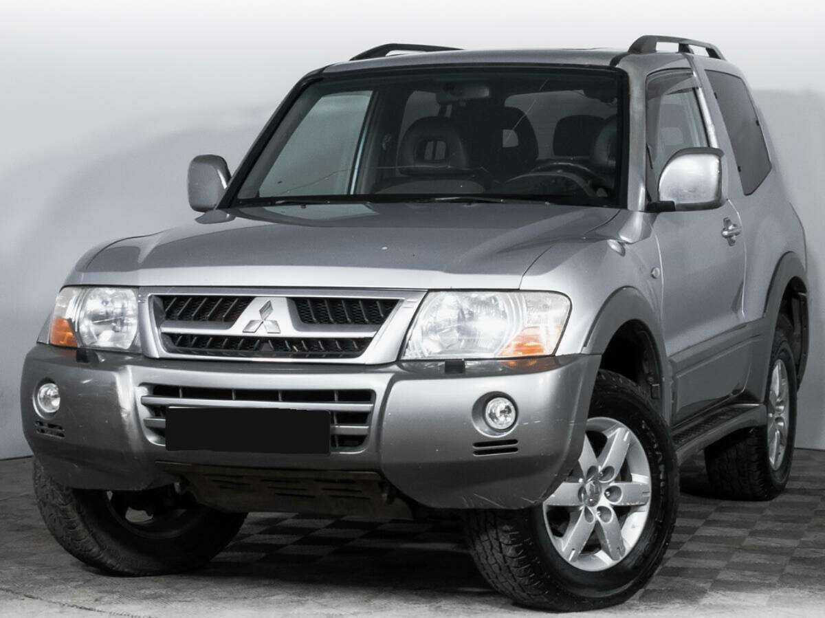 Mitsubishi Pajero с пробегом — 2004 год. Фото: #0