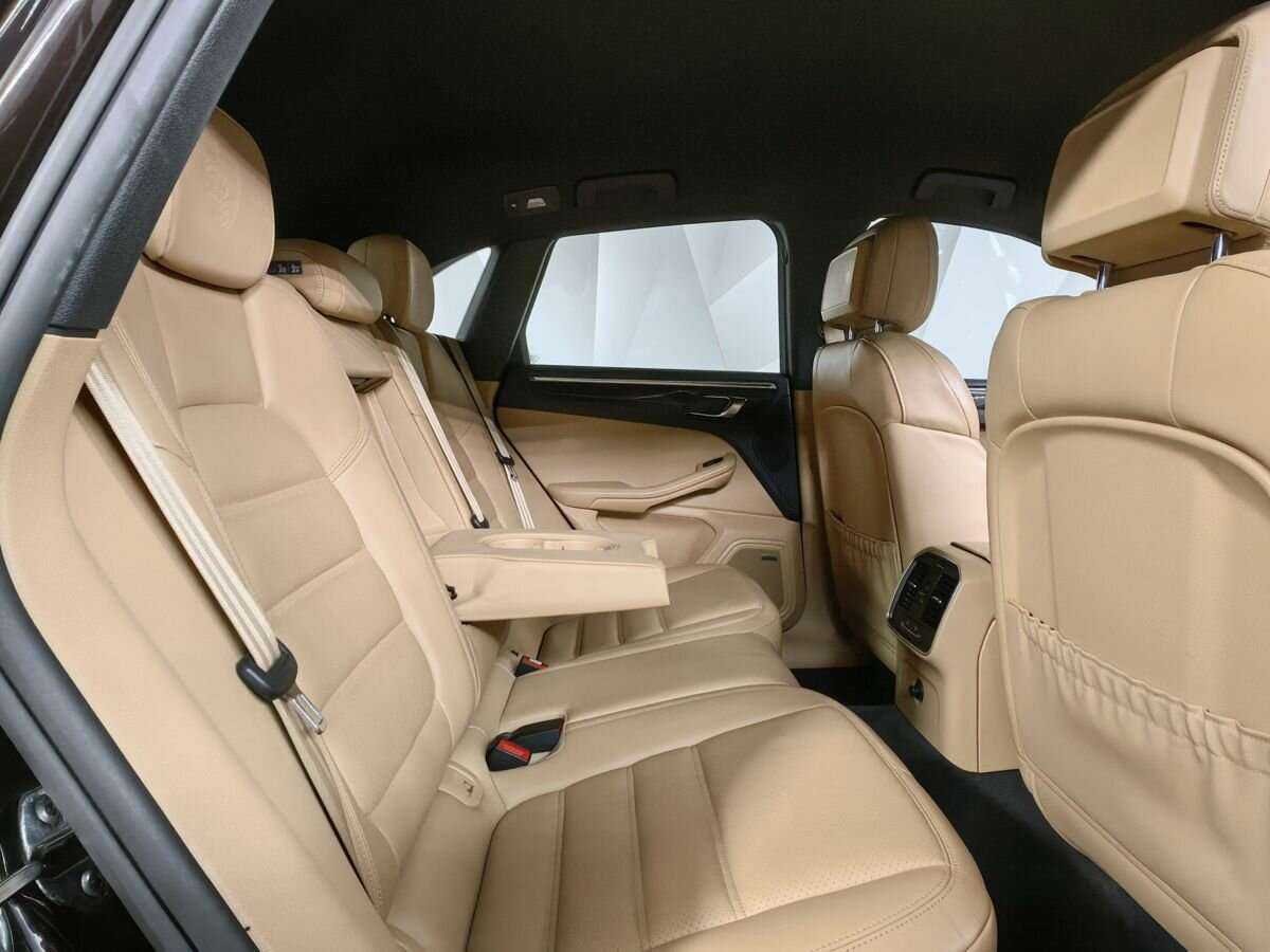 Porsche Macan с пробегом — 2016 год. Фото: #10