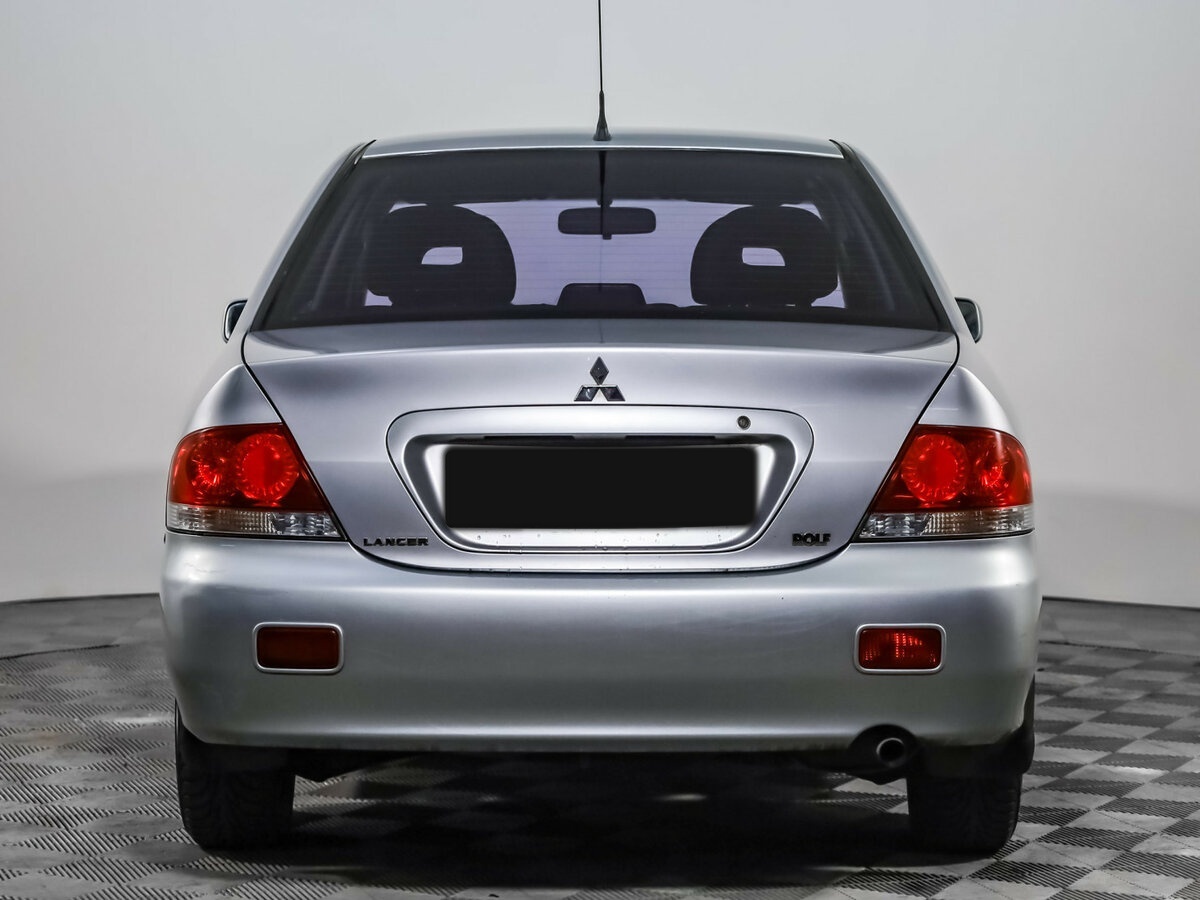Mitsubishi Lancer с пробегом — 2006 год. Фото: #4
