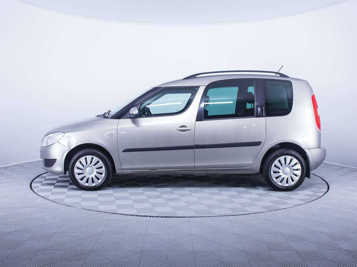 Skoda Roomster с пробегом — 2011 год. Фото: #7
