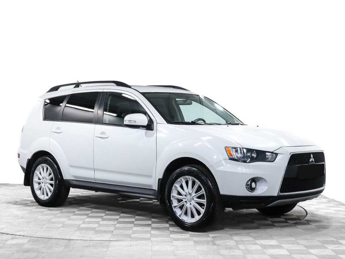 Mitsubishi Outlander с пробегом — 2010 год. Фото: #1