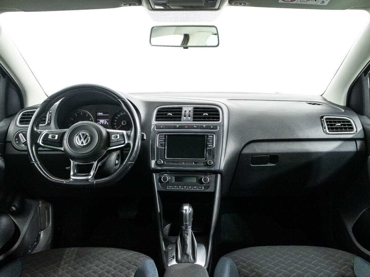Volkswagen Polo с пробегом — 2019 год. Фото: #12