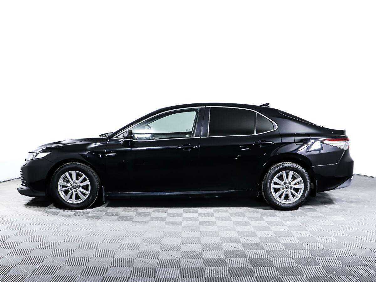 Toyota Camry с пробегом — 2020 год. Фото: #2