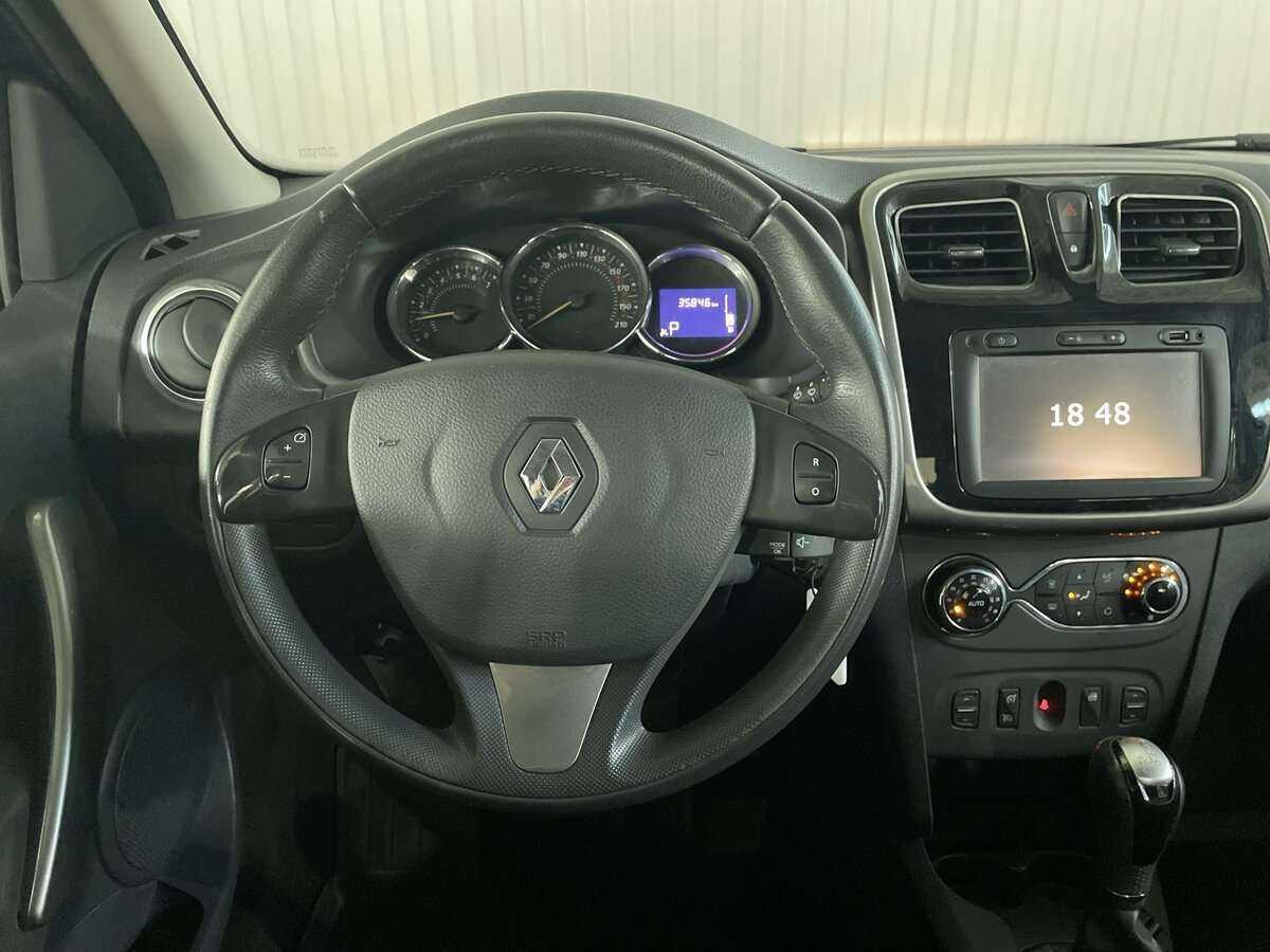 Renault Sandero с пробегом — 2018 год. Фото: #9