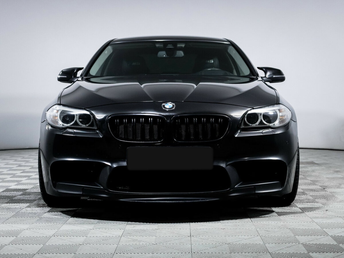 BMW 5 серии с пробегом — 2014 год. Фото: #1