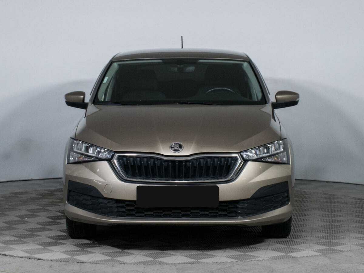 Skoda Rapid с пробегом — 2021 год. Фото: #1