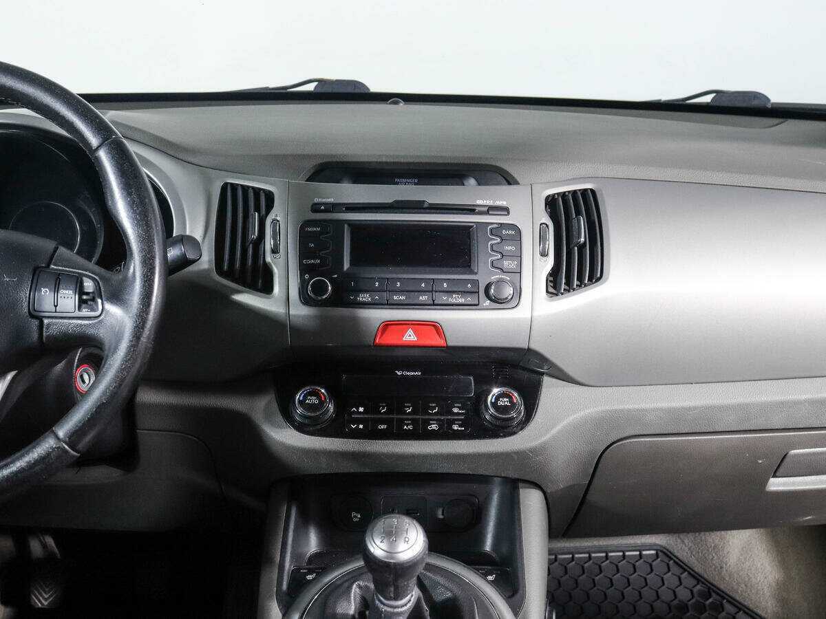Kia Sportage с пробегом — 2010 год. Фото: #10