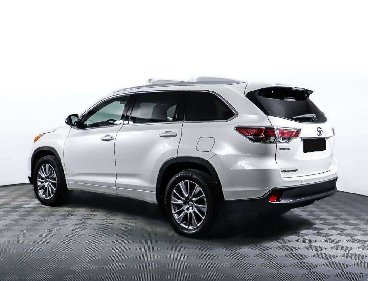 Toyota Highlander с пробегом — 2015 год. Фото: #6