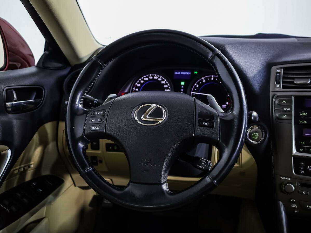 Lexus IS с пробегом — 2007 год. Фото: #9