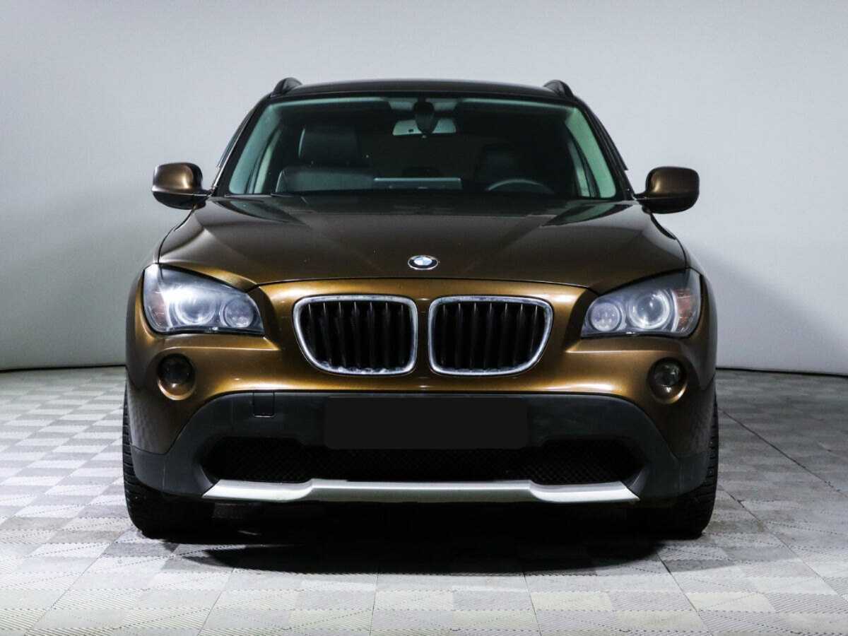 BMW X1 с пробегом — 2010 год. Фото: #1