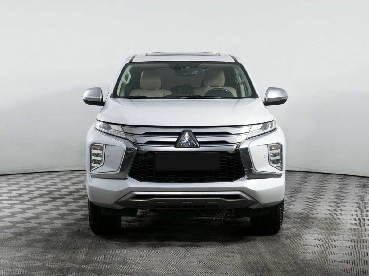 Mitsubishi Pajero Sport с пробегом — 2020 год. Фото: #1