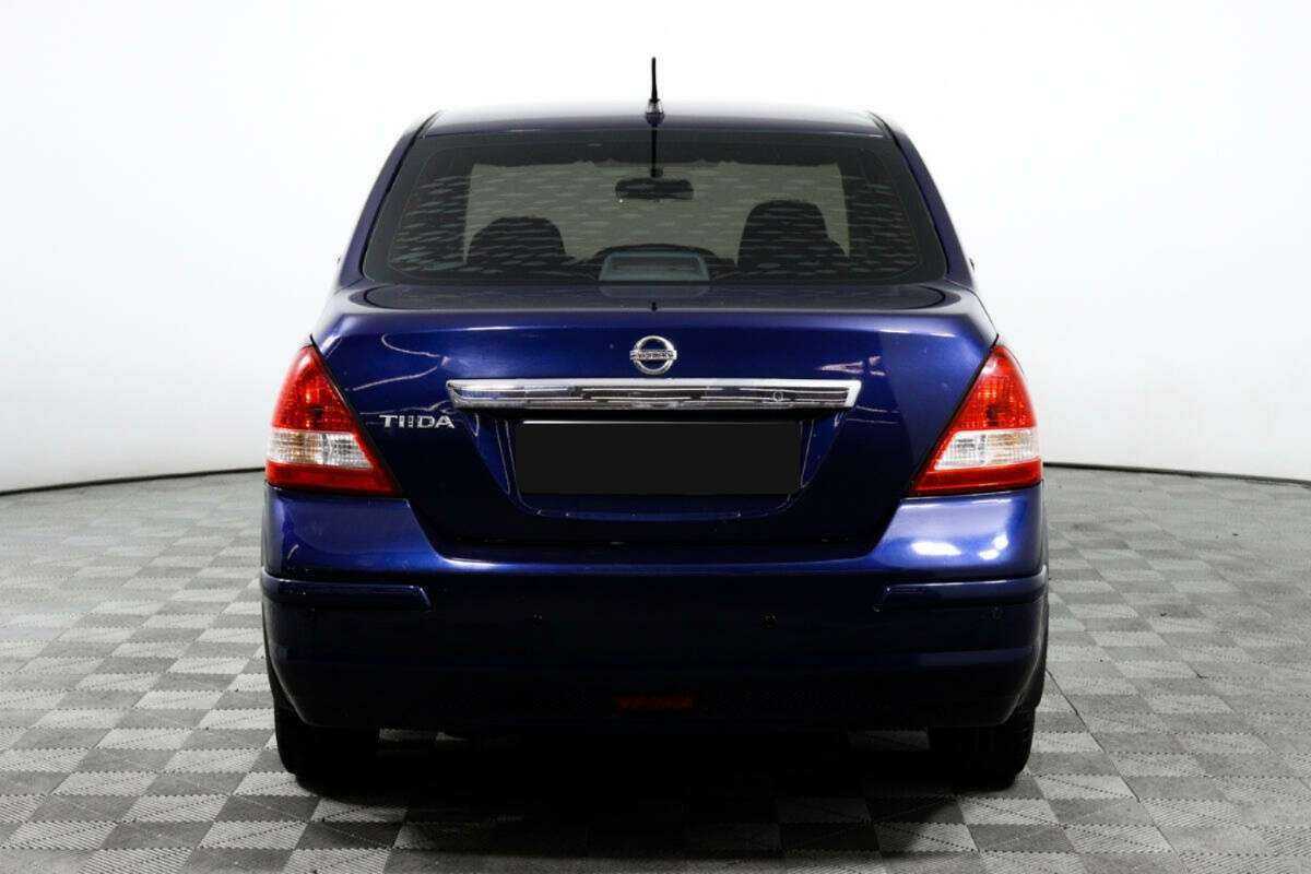 Nissan Tiida с пробегом — 2010 год. Фото: #5