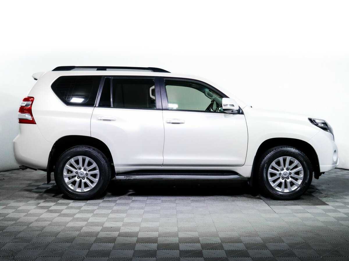 Toyota Land Cruiser Prado с пробегом — 2014 год. Фото: #3