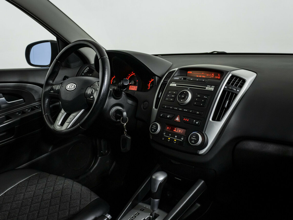 Kia Ceed с пробегом — 2011 год. Фото: #7