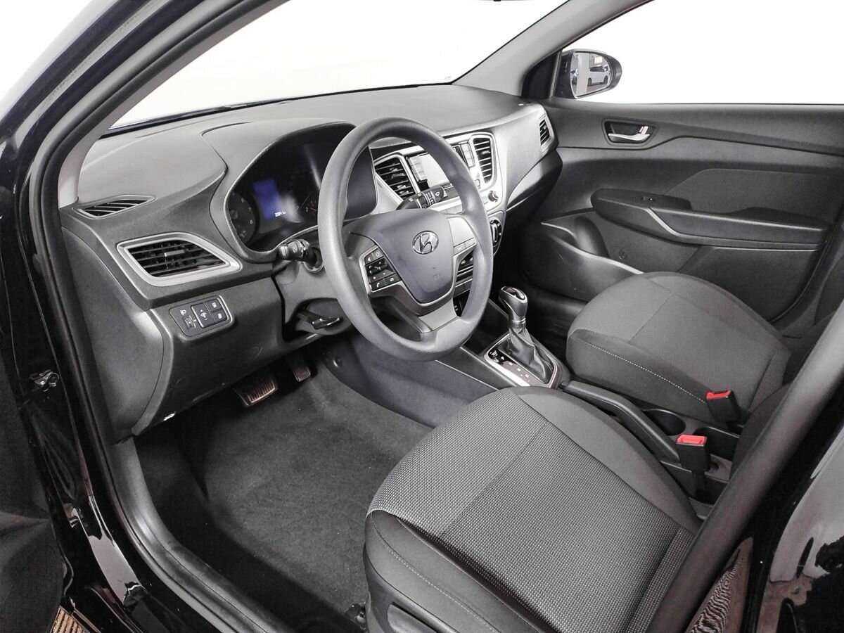 Hyundai Solaris с пробегом — 2021 год. Фото: #12