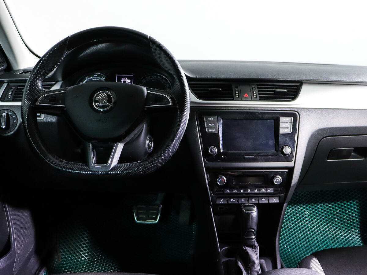 Skoda Rapid с пробегом — 2019 год. Фото: #11