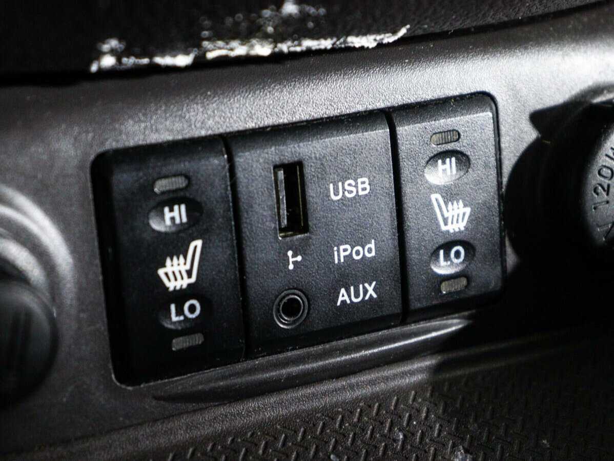 Hyundai Santa Fe с пробегом — 2010 год. Фото: #13