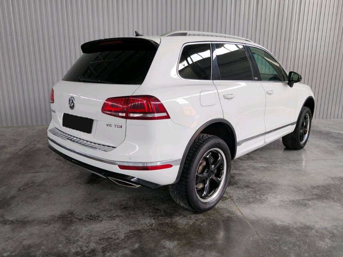 Volkswagen Touareg с пробегом — 2018 год. Фото: #4
