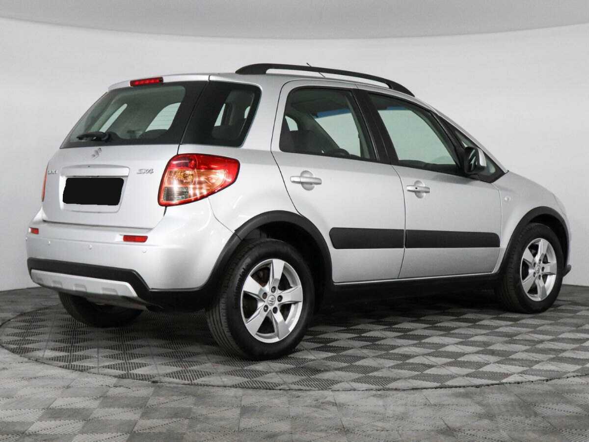 Suzuki SX4 с пробегом — 2011 год. Фото: #4
