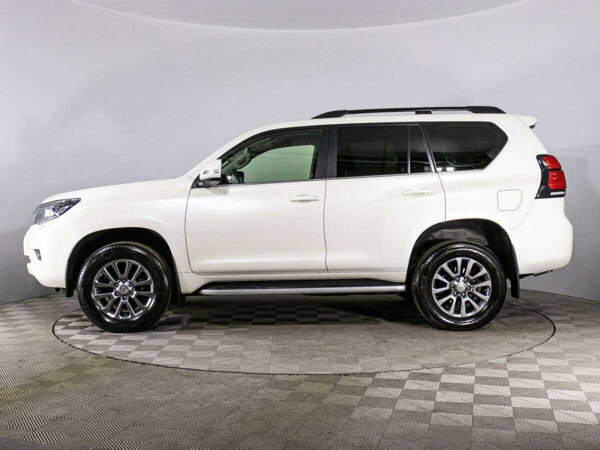 Toyota Land Cruiser Prado с пробегом — 2017 год. Фото: #7