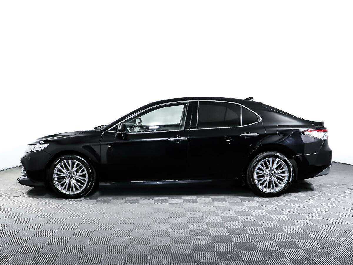 Toyota Camry с пробегом — 2019 год. Фото: #7