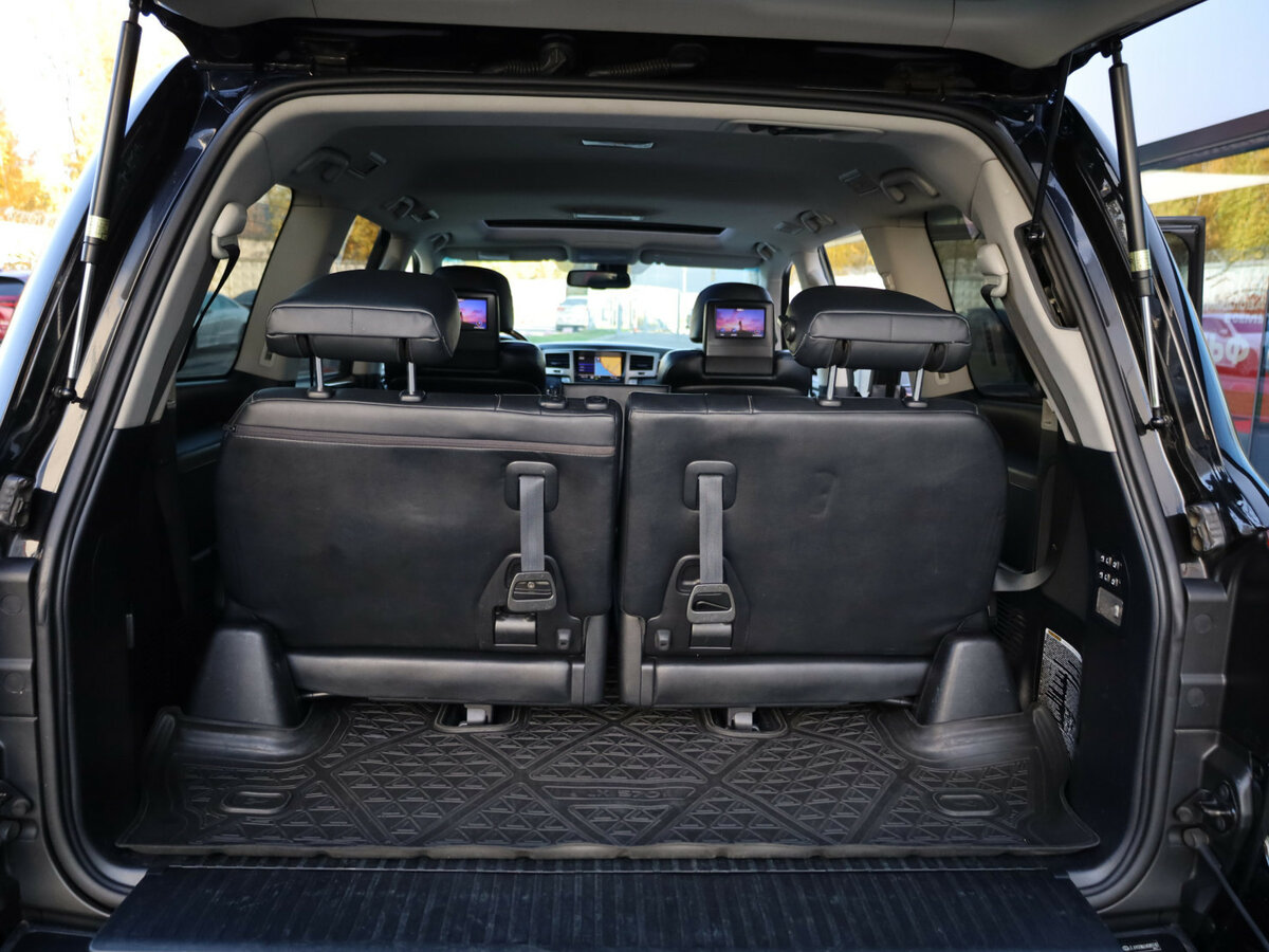 Lexus LX с пробегом — 2012 год. Фото: #15
