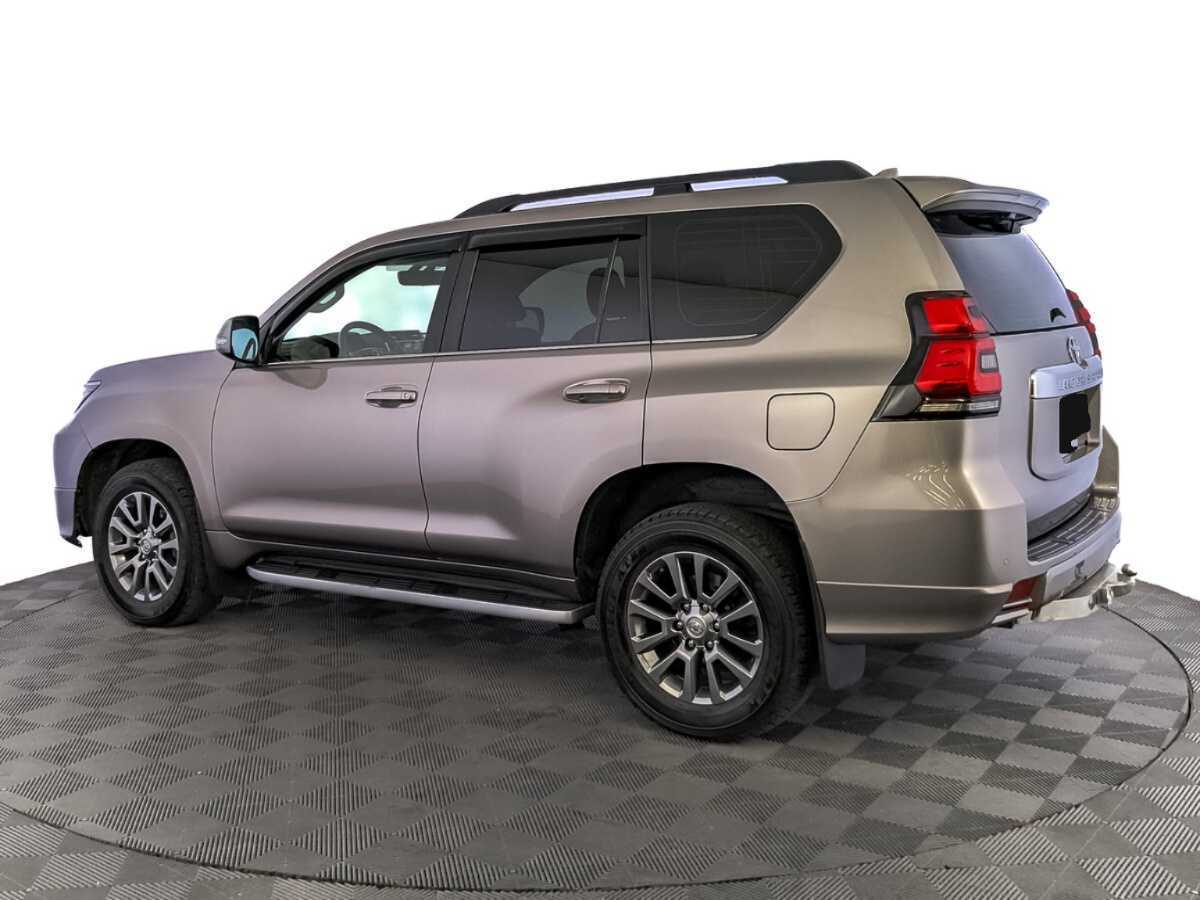 Toyota Land Cruiser Prado с пробегом — 2018 год. Фото: #6