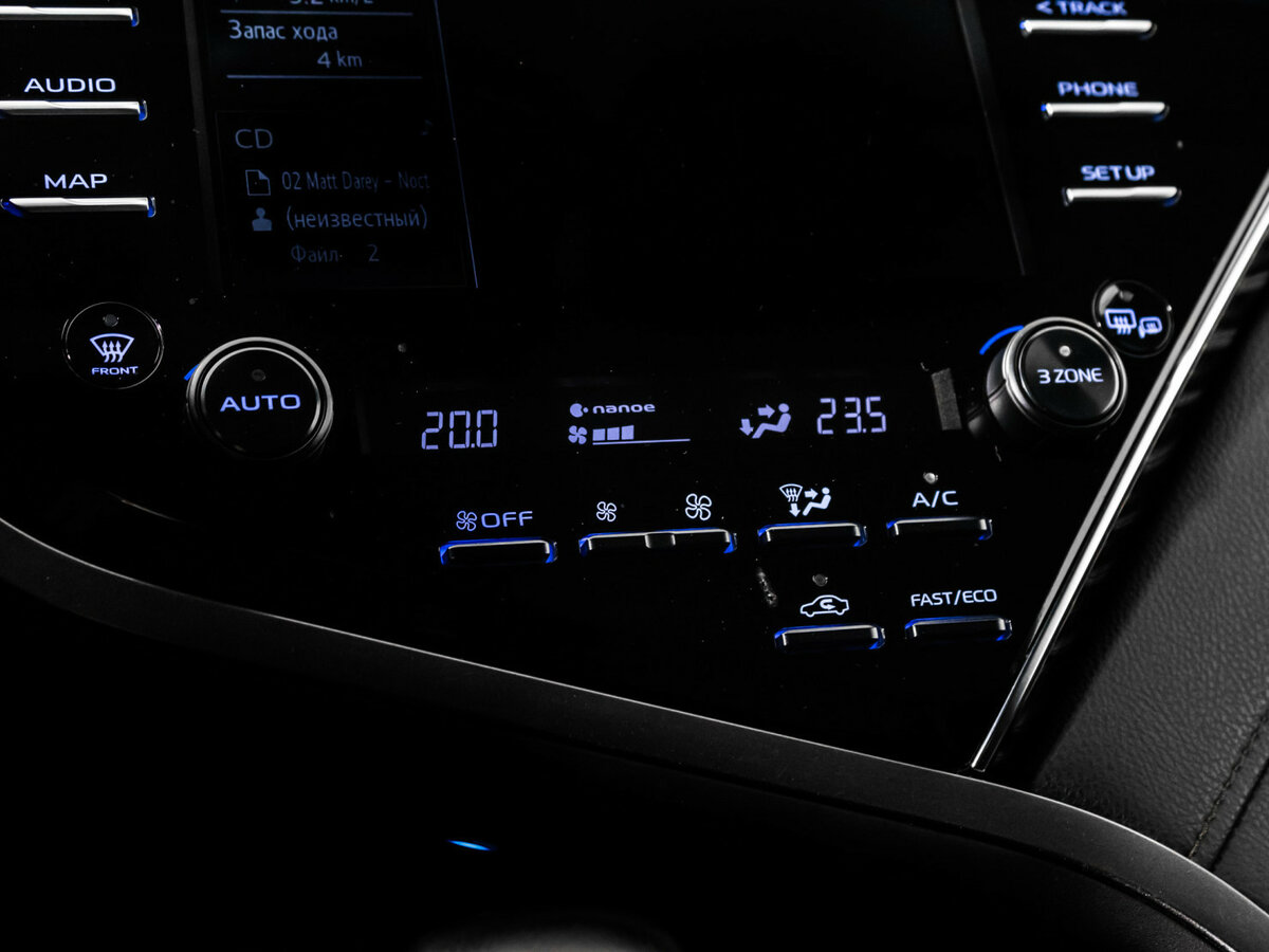 Toyota Camry с пробегом — 2018 год. Фото: #18