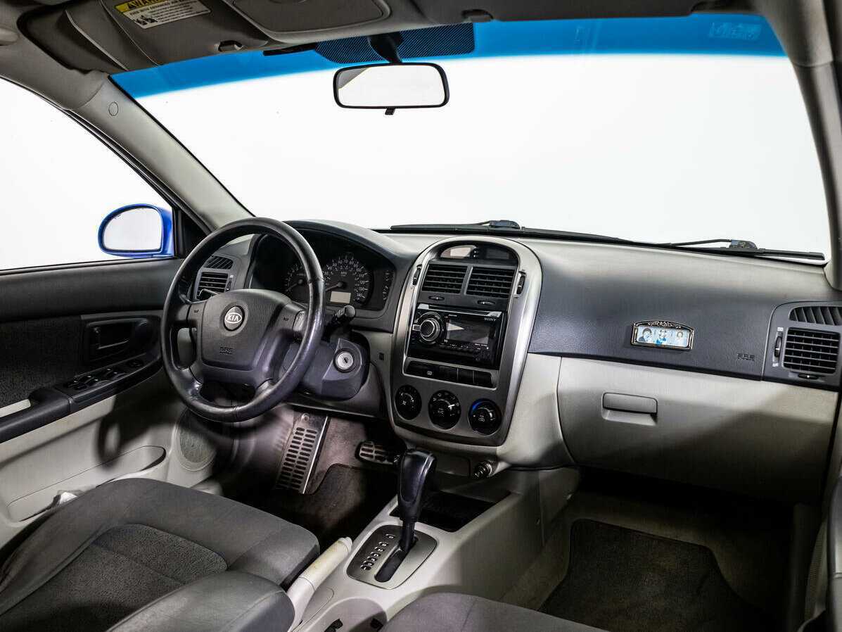 Kia Spectra с пробегом — 2004 год. Фото: #8
