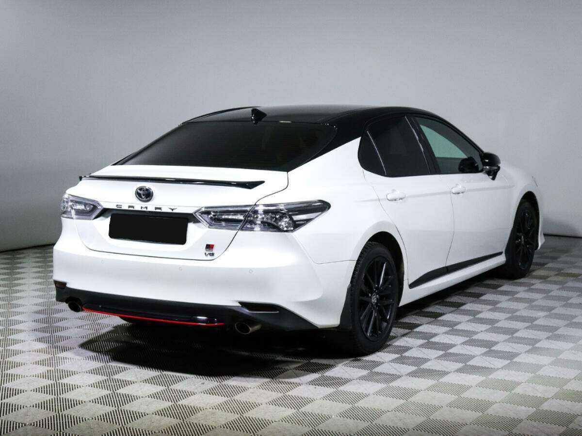 Toyota Camry с пробегом — 2021 год. Фото: #3