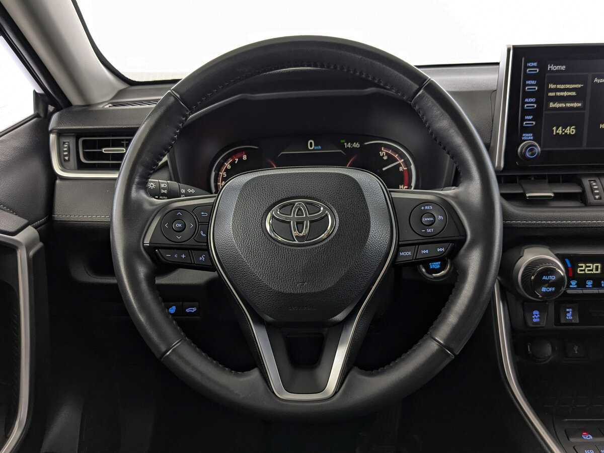 Toyota RAV4 с пробегом — 2021 год. Фото: #17