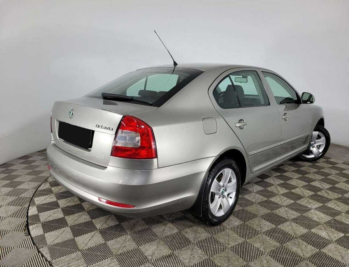 Skoda Octavia с пробегом — 2010 год. Фото: #5