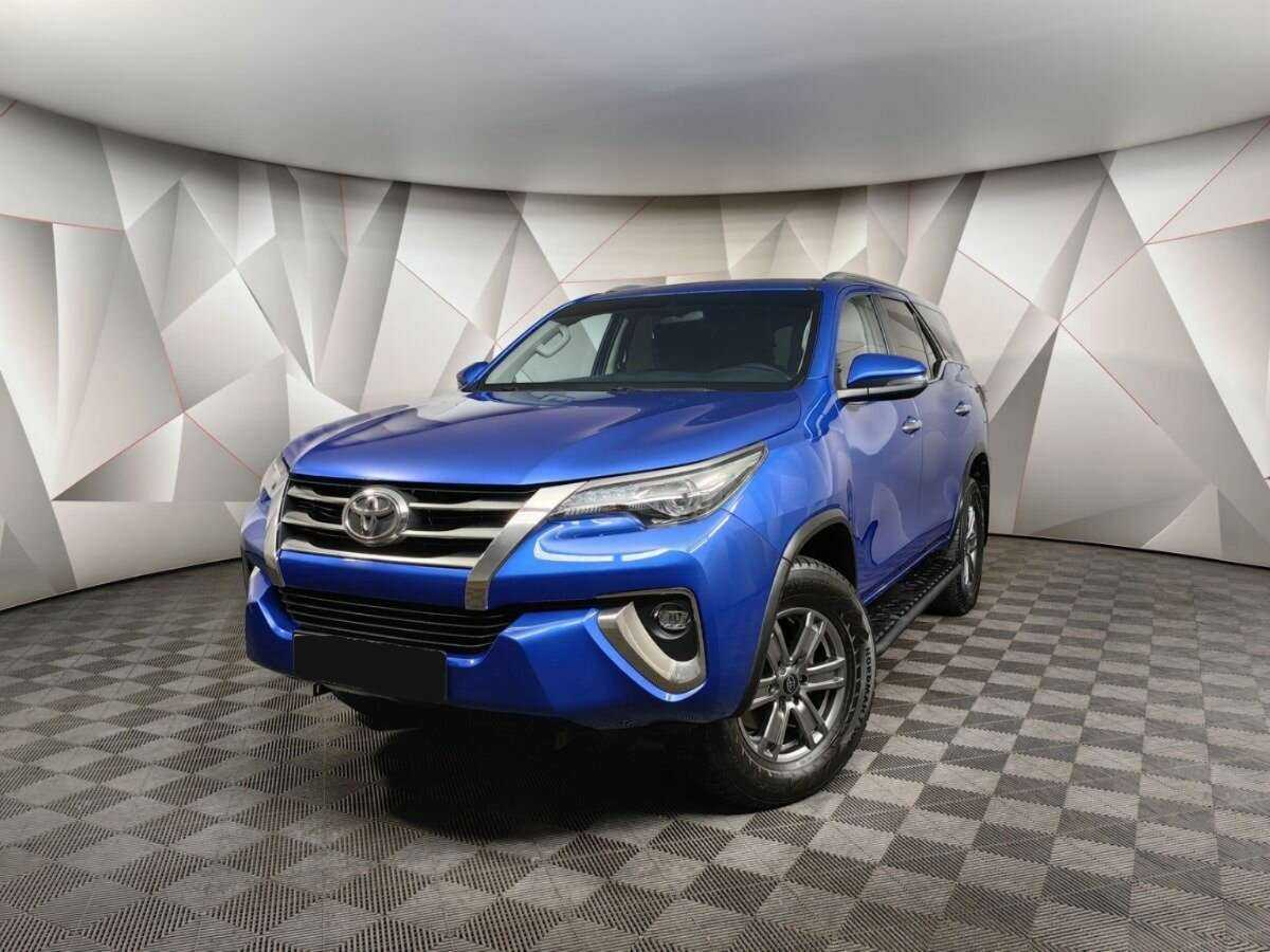 Toyota Fortuner с пробегом — 2017 год. Фото: #0