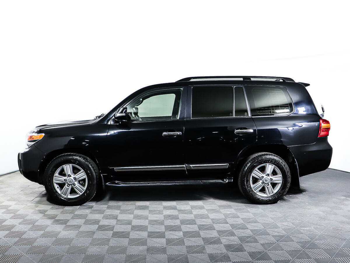 Toyota Land Cruiser с пробегом — 2014 год. Фото: #7