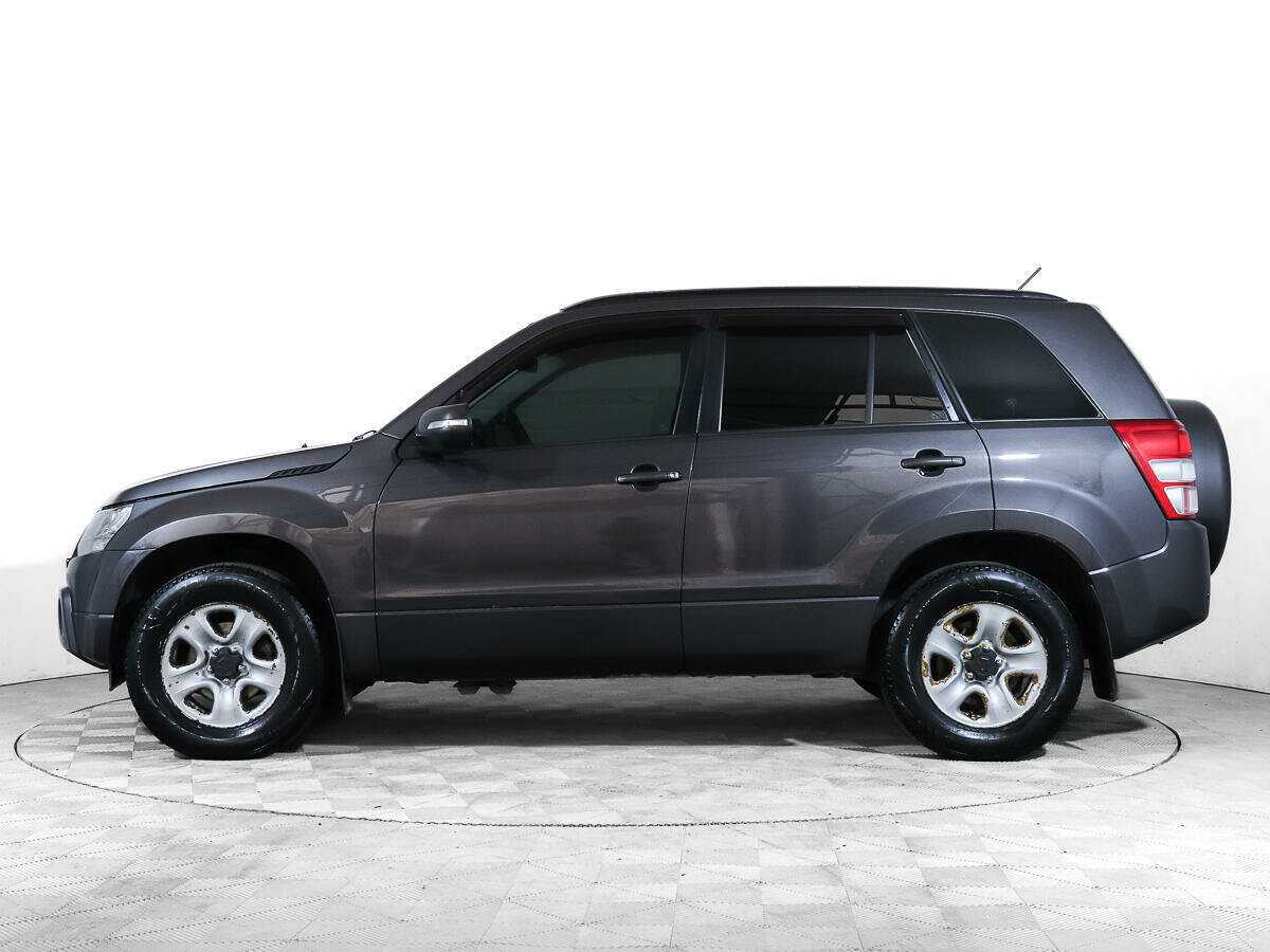 Suzuki Grand Vitara с пробегом — 2010 год. Фото: #6