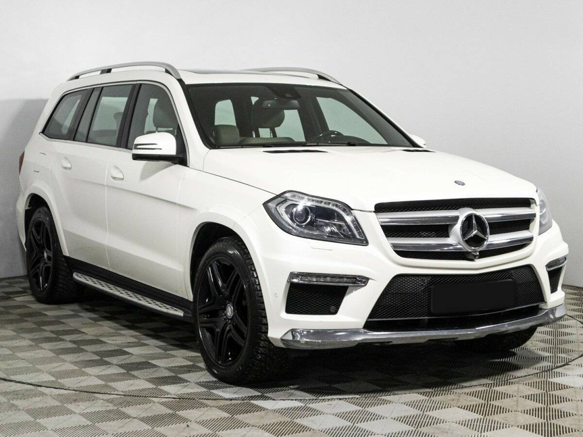 Mercedes-Benz GL-Класс с пробегом — 2014 год. Фото: #2
