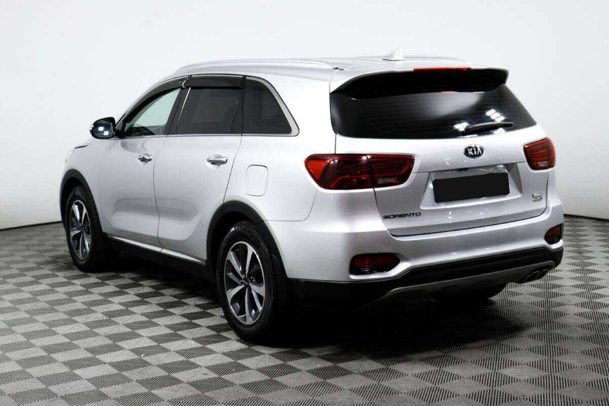 Kia Sorento с пробегом — 2018 год. Фото: #6