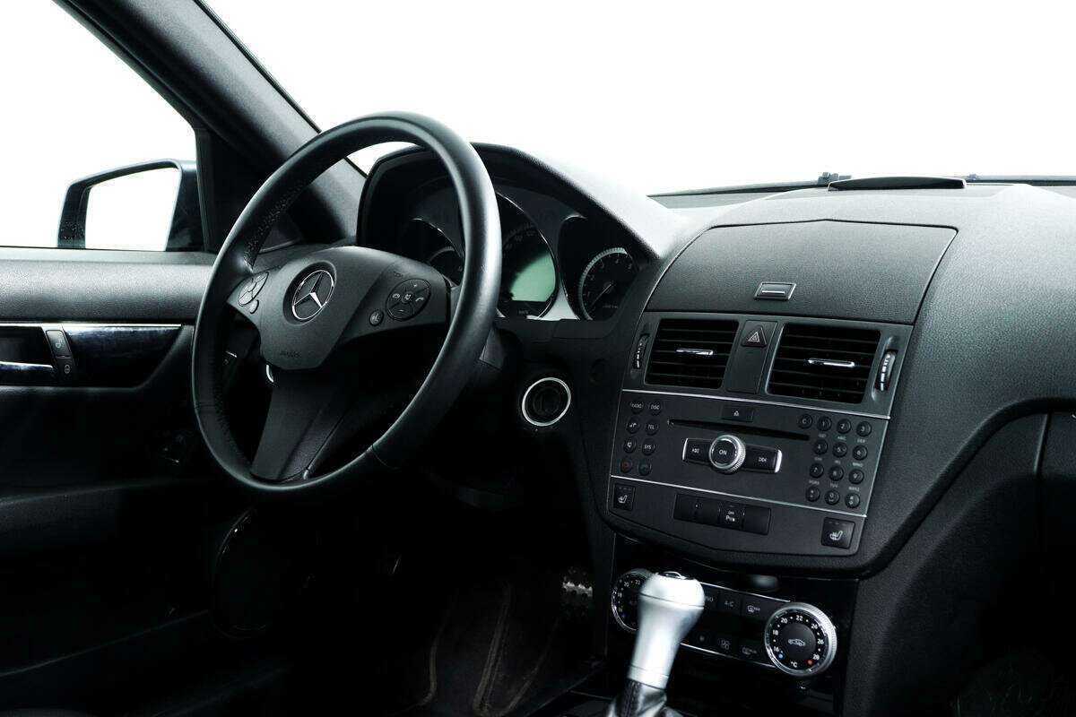 Mercedes-Benz C-Класс с пробегом — 2011 год. Фото: #8