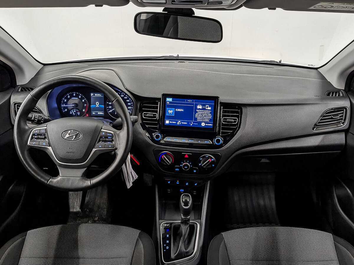 Hyundai Solaris с пробегом — 2022 год. Фото: #13