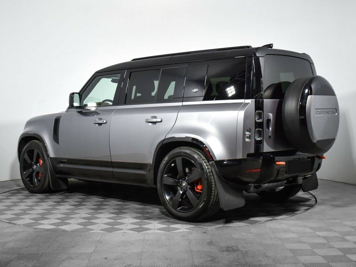 Land Rover Defender с пробегом — 2023 год. Фото: #6
