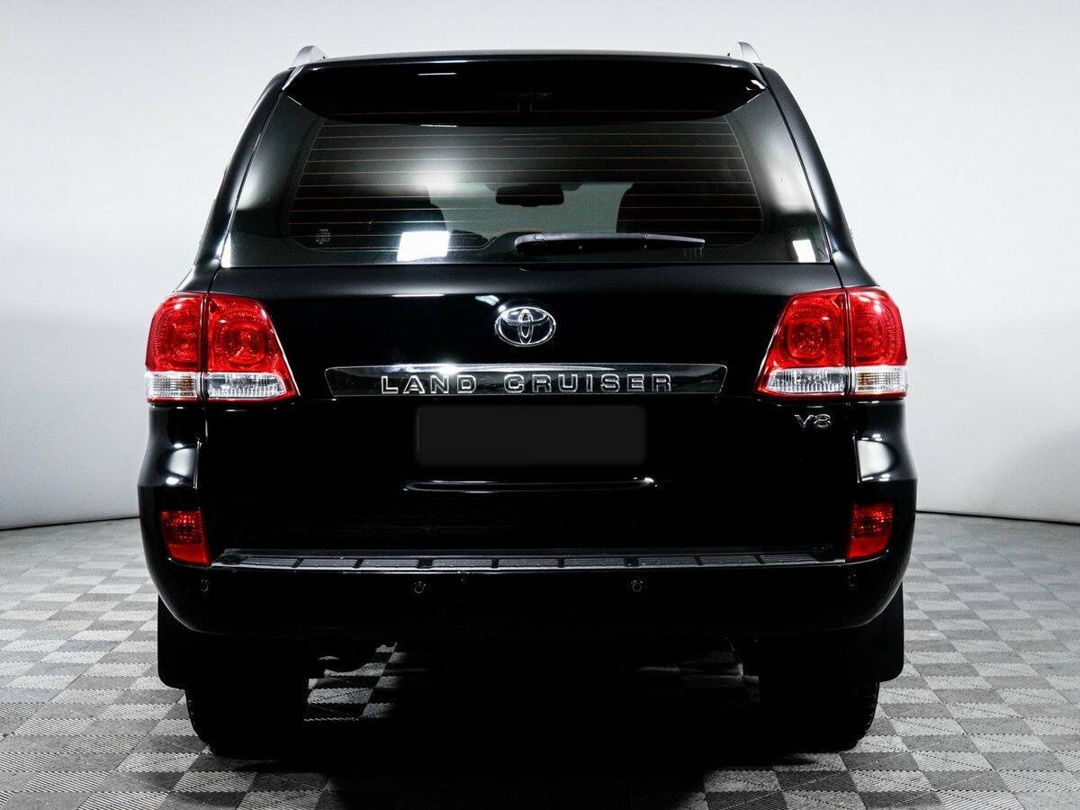 Toyota Land Cruiser с пробегом — 2011 год. Фото: #5
