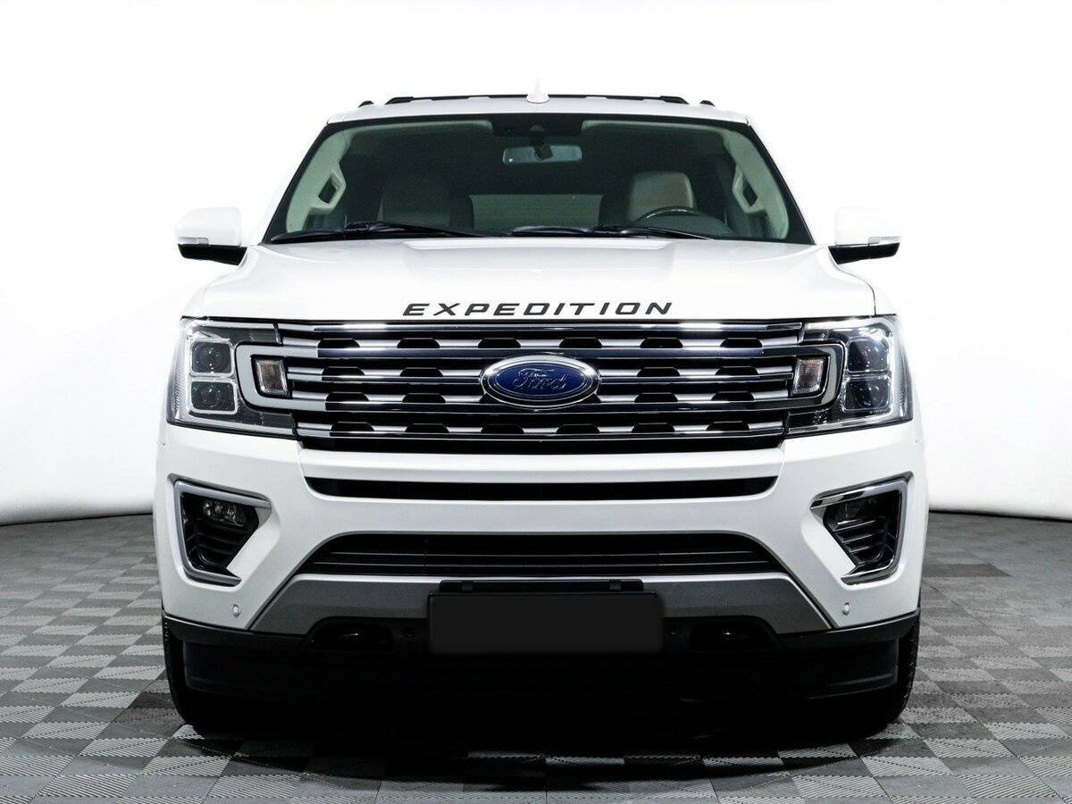 Ford Expedition с пробегом — 2021 год. Фото: #1