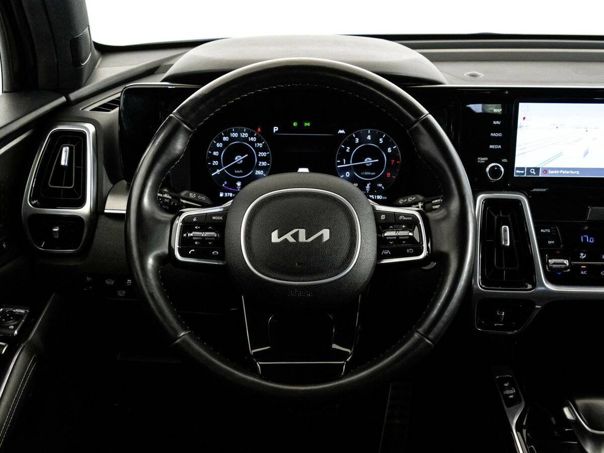 Kia Sorento с пробегом — 2022 год. Фото: #11