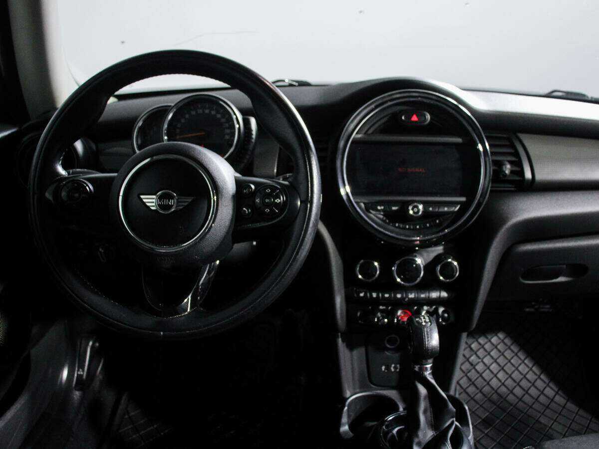Mini Hatch с пробегом — 2014 год. Фото: #7